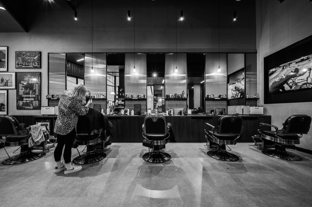 Looking Fresh on the Move: Jimmy Rods Barber Shops Chooses Easy Truck Rental